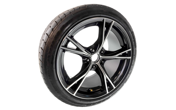 Used V6 Exige Diamond Cut Wheels Image